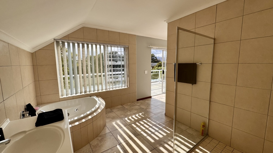 To Let 3 Bedroom Property for Rent in Kommetjie Western Cape